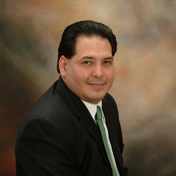 Peter Apartment Locator